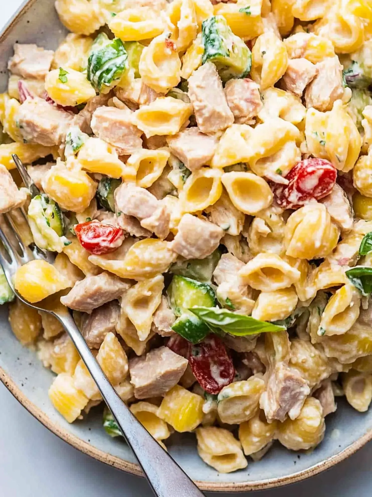 Savory Tuna Pasta Salad with Greek Yogurt for Healthy Eaters 5 Tuna Pasta Salad
